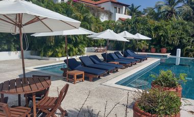 Preciosa Villa/Departamento en PB amueblado!
