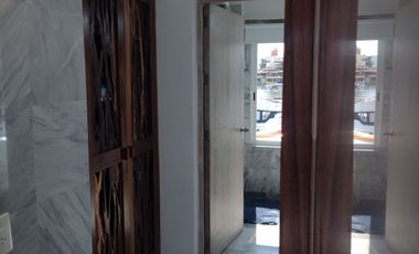 Preciosa Villa/Departamento en PB amueblado!