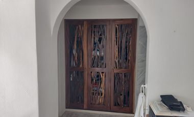 Preciosa Villa/Departamento en PB amueblado!