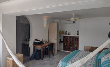 Preciosa Villa/Departamento en PB amueblado!