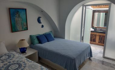 Preciosa Villa/Departamento en PB amueblado!