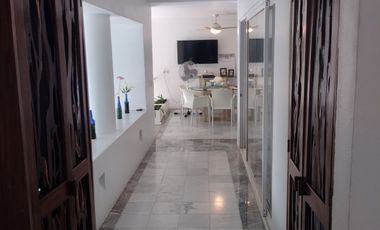 Preciosa Villa/Departamento en PB amueblado!