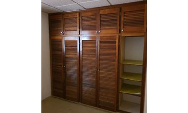 ARRAIJAN / PARQUES DEL OESTE / 240 M2 / 3 HABITACIONES / CERCADA