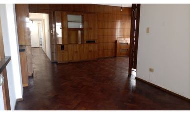 VENDE-AMPLIO DEPARTAMENTO- C/SAN MARTIN-CIUDAD-MENDOZA