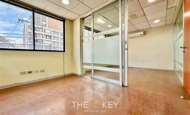Oficina en Arriendo en Irarrázaval - Hamburgo