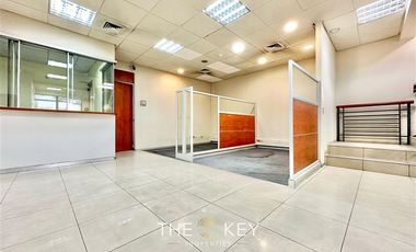 Oficina en Arriendo en Irarrázaval - Hamburgo