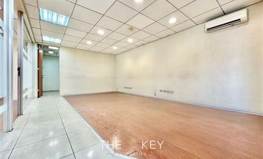 Oficina en Arriendo en Irarrázaval - Hamburgo