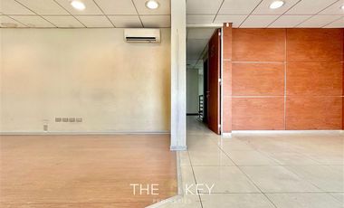 Oficina en Arriendo en Irarrázaval - Hamburgo