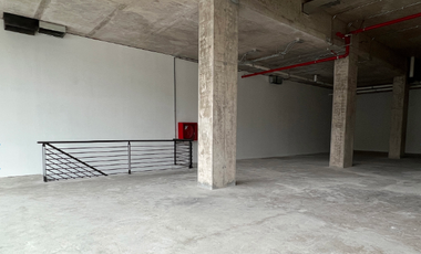 Local Comercial en Arriendo en Vitacura con Paul Claudel