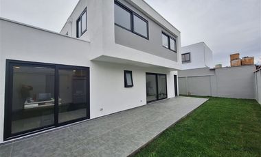 Casa en Venta en LAS HAULTATAS / COLEGIO ALEMAN