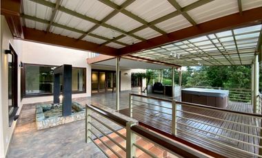 VENTA Casa Campestre Jacuzzi Parcelacion Llanogrande