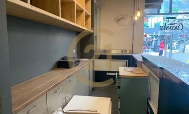 Amplio Local comercial en las Condes