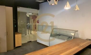 Amplio Local comercial en las Condes