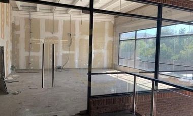 Arriendo local comercial en Lo Barnechea