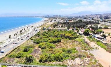 Se vende terreno frente al mar en Coquimbo