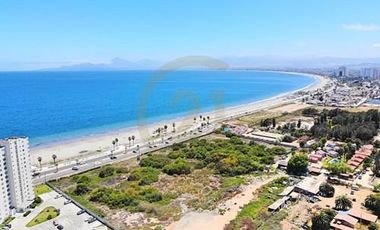 Se vende terreno frente al mar en Coquimbo