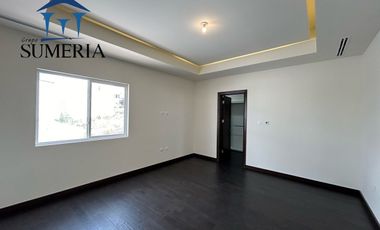 EXCLUSIVA CASA NUEVA EN VISTAS DE LAS LOMAS