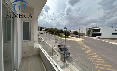 EXCLUSIVA CASA NUEVA EN VISTAS DE LAS LOMAS