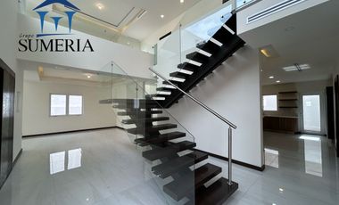 EXCLUSIVA CASA NUEVA EN VISTAS DE LAS LOMAS