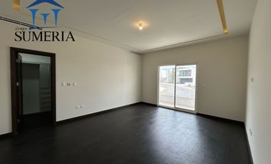 EXCLUSIVA CASA NUEVA EN VISTAS DE LAS LOMAS