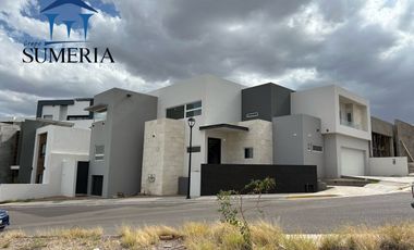 EXCLUSIVA CASA NUEVA EN VISTAS DE LAS LOMAS
