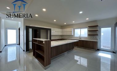 EXCLUSIVA CASA NUEVA EN VISTAS DE LAS LOMAS