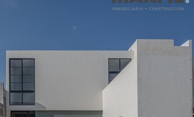 Casa en Venta Punta Norte Colima Recámara Principal Planta Baja con Terraza