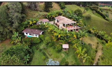 Casa Lote para la Venta en Guatapé
