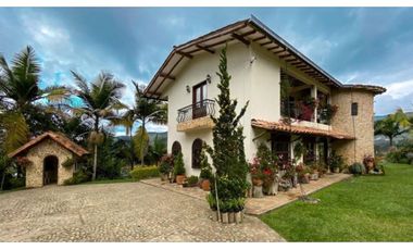 Casa Lote para la Venta en Guatapé