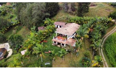 Casa Lote para la Venta en Guatapé