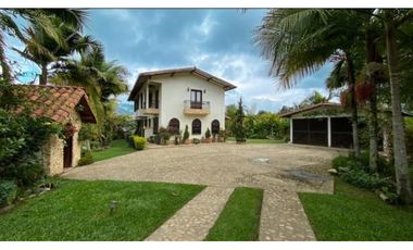 Casa Lote para la Venta en Guatapé