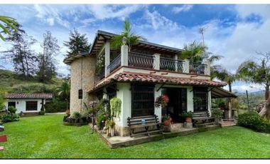 Casa Lote para la Venta en Guatapé