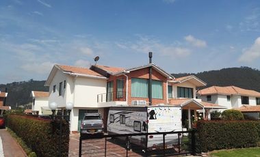 VENTA de CASAS en CAJICA