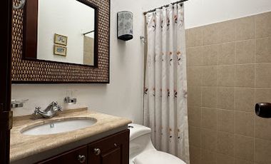 VENTA de CASAS en LA MESA