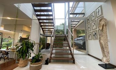 VENTA de CASAS en LA CALERA