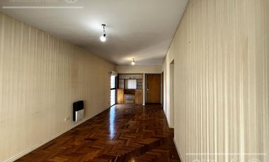 Departamento en Venta 4 ambientes, Quilmes centro-Con cochera. Apto Crédito!!!