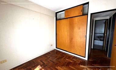 Departamento en Venta 4 ambientes, Quilmes centro-Con cochera. Apto Crédito!!!