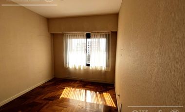 Departamento en Venta 4 ambientes, Quilmes centro-Con cochera. Apto Crédito!!!