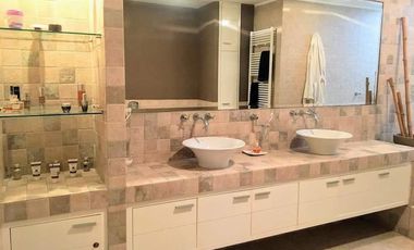 Casa (uso comercial) en venta, Cerro de las  Rosas. En pleno Tejeda, Zona norte
