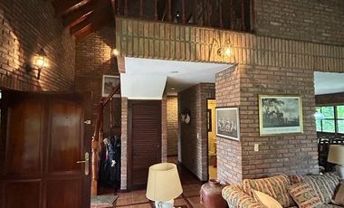 Casa sobre Golf de muy buena calidad en excelente ubicación 3 Dormitorios