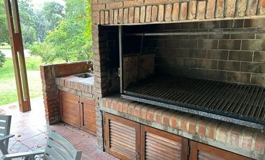 Casa sobre Golf de muy buena calidad en excelente ubicación 3 Dormitorios