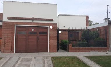 Casa en PH - 2 Dormitorios 1 Baño - Cochera - 98Mts2 - Mar del Plata