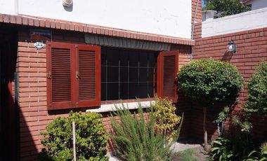 Casa en PH - 2 Dormitorios 1 Baño - Cochera - 98Mts2 - Mar del Plata