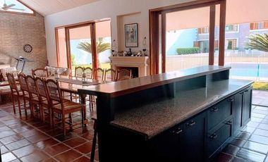 Casa en venta  de 4 dormitorios, Cerro de Las Rosas, Zona Norte, Córdoba.