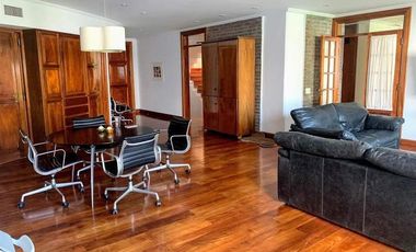 Casa en venta  de 4 dormitorios, Cerro de Las Rosas, Zona Norte, Córdoba.