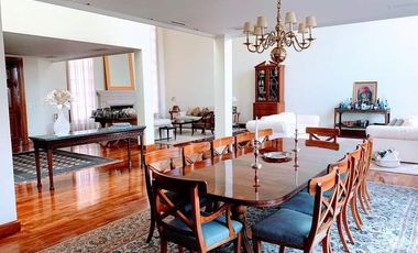Casa en venta  de 4 dormitorios, Cerro de Las Rosas, Zona Norte, Córdoba.