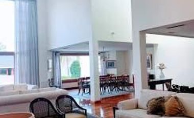 Casa en venta  de 4 dormitorios, Cerro de Las Rosas, Zona Norte, Córdoba.