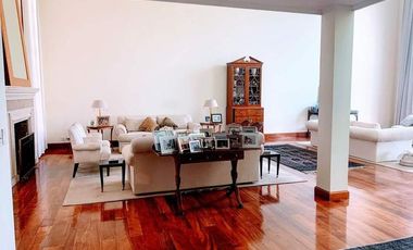 Casa en venta  de 4 dormitorios, Cerro de Las Rosas, Zona Norte, Córdoba.