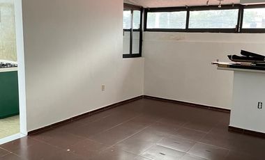 LOCAL COMERCIAL EN VENTA EN TLALPAN, CON DEPARTAMENTO.