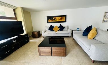 CASA AMUEBLADA EN RENTA EN CUMBRES DEL LAGO JURIQUILLA